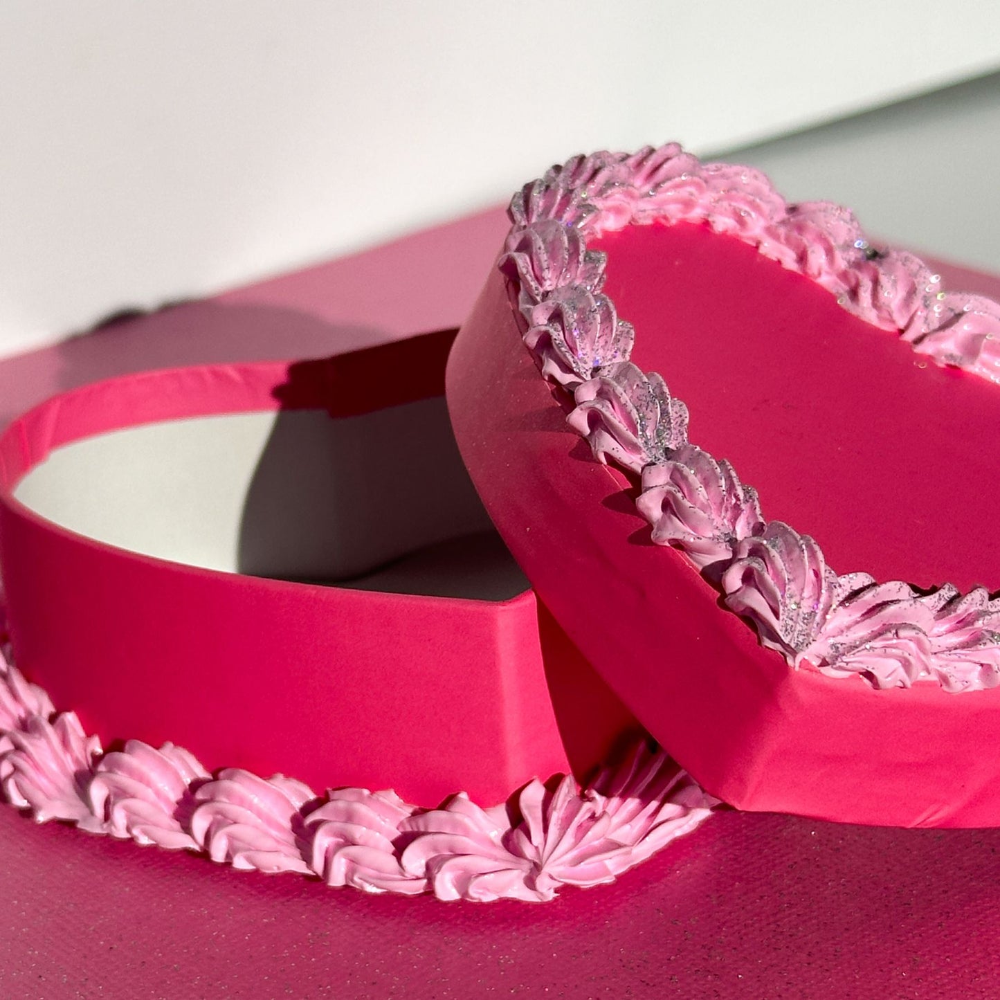3D Painted Cake - Heart Box Pink With Holographic Glitter