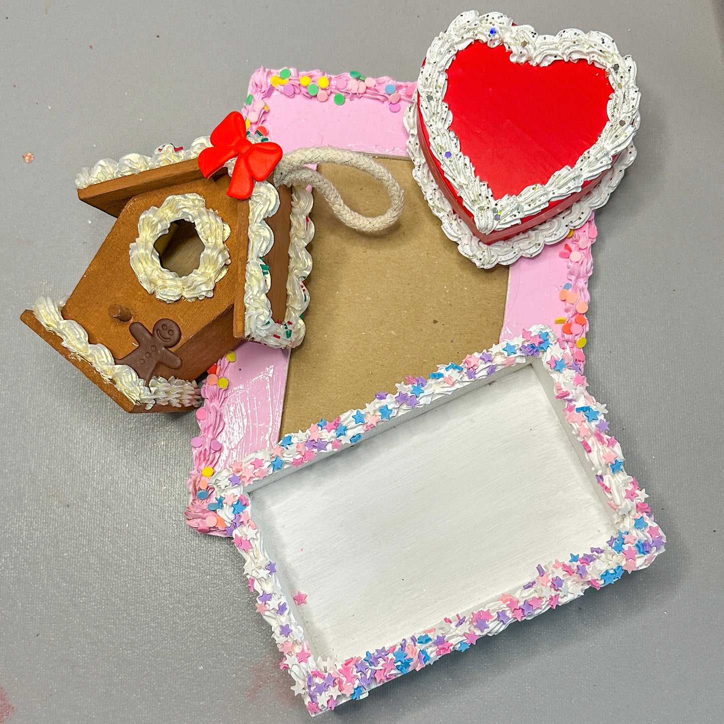 3D Paint Trinket Tray Kit | DIY "Cake" Art with Textured Paint & Tools