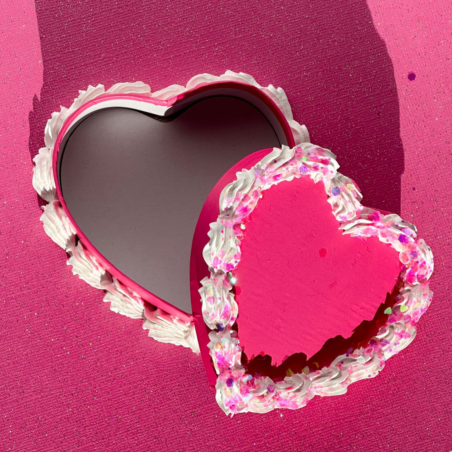 3D Painted Cake - Heart Box Pink With Pink Glitter