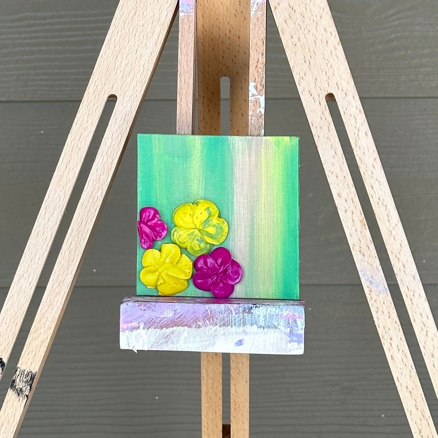 3D Tropical Flowers On Green Canvas 4"x4"