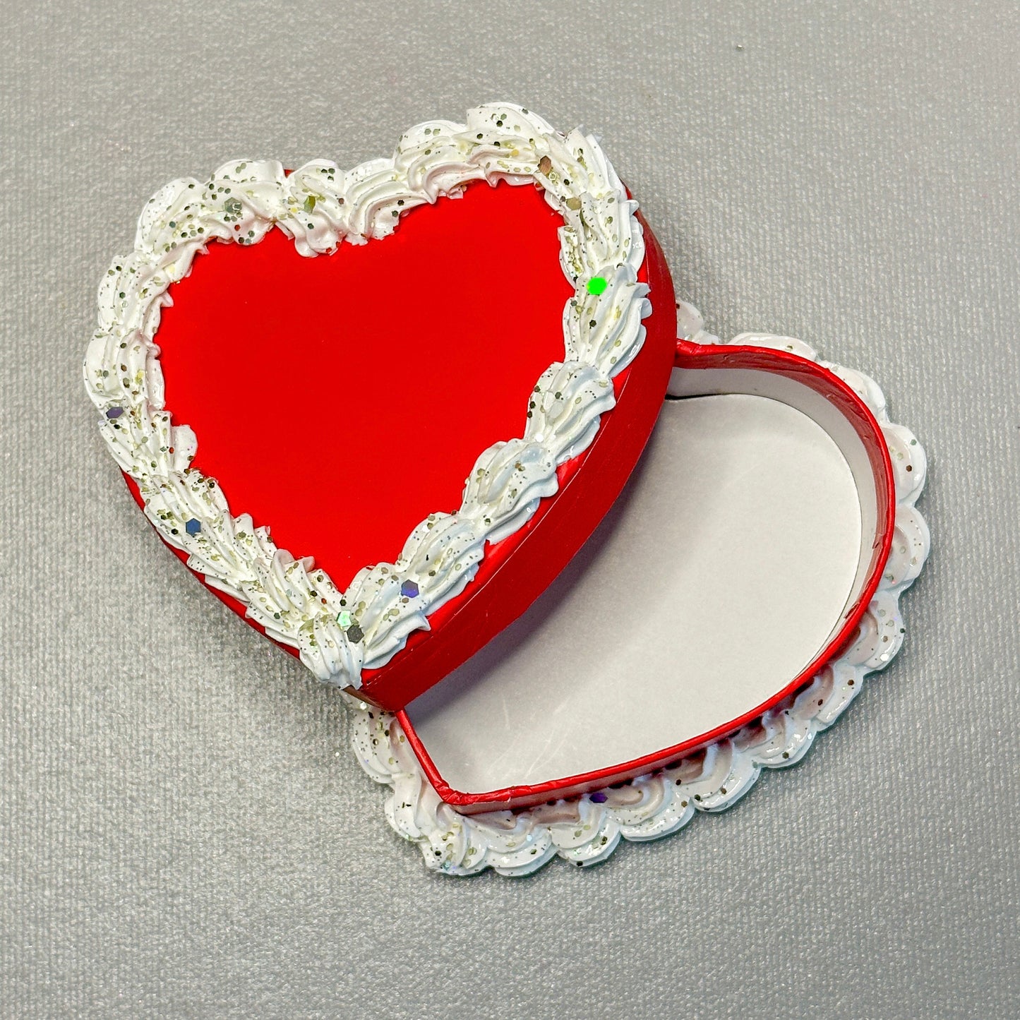 Valentine's 3D Paint Cake Kit | DIY Heart Box Craft with Piping Tools & Glitter Sprinkles